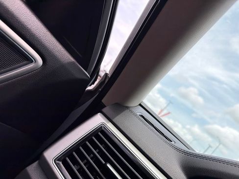 Used 2019 Volkswagen Atlas SEL FWD image 29