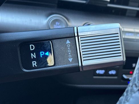 Certified 2024 Hyundai Kona SEL FWD image 25