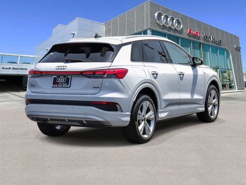 Used 2023 Audi Q4 e-tron Premium w/ Convenience Package AWD/4WD image 4