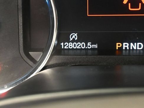 Used 2019 Ford Expedition XLT w/ Equipment Group 202A RWD image 23
