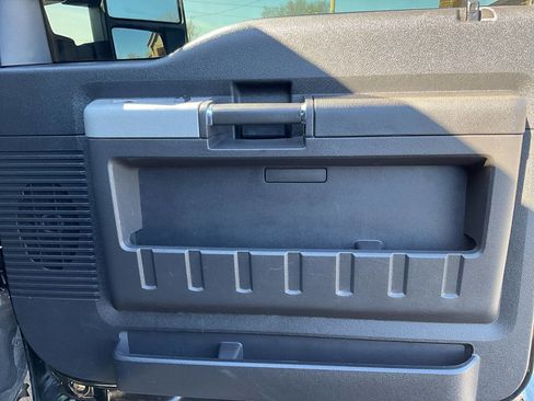 Used 2013 Ford F250 Lariat w/ Chrome Pkg image 23