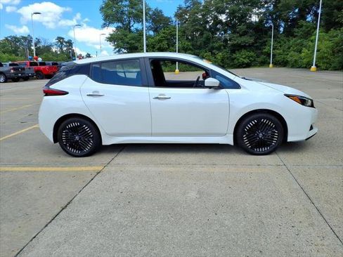 Used 2023 Nissan Leaf SV Plus FWD image 7