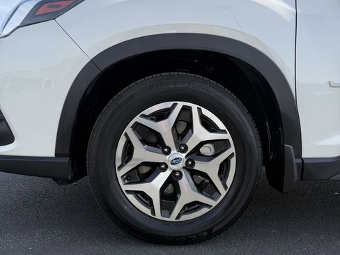 Used 2022 Subaru Forester Premium w/ Popular Package #1 image 33