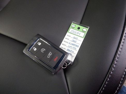 New 2025 Jeep Grand Cherokee Limited w/ Trailer Tow Package image 39