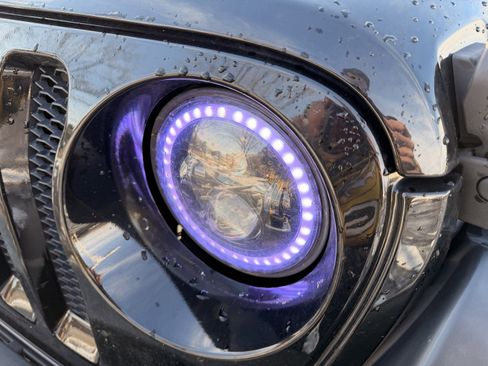 Used 2020 Jeep Wrangler Unlimited Sport S image 26