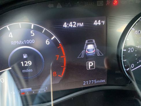 Used 2021 Nissan Kicks SR w/ SR Premium Package image 26