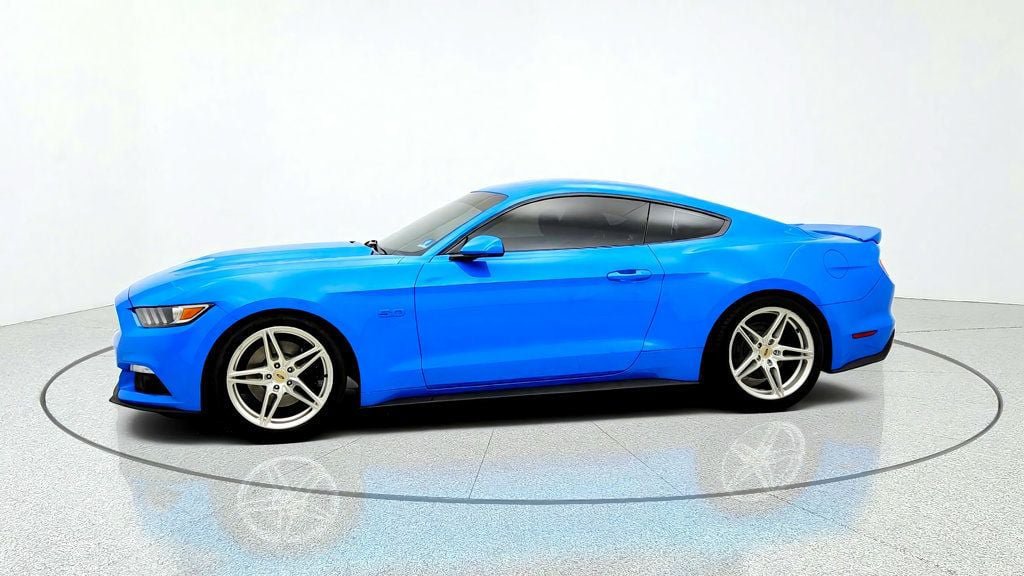 Used 2017 Ford Mustang GT w/ Black Accent Package RWD image 8