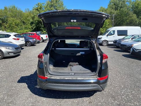 Used 2018 Hyundai Tucson SE image 23