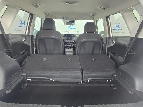 Used 2025 Kia Soul LX FWD image 47