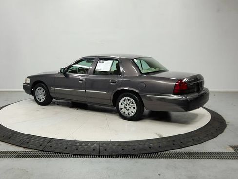 Used 2007 Mercury Grand Marquis GS RWD image 5