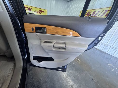 Used 2013 Lincoln MKX Base AWD 4dr SUV image 47