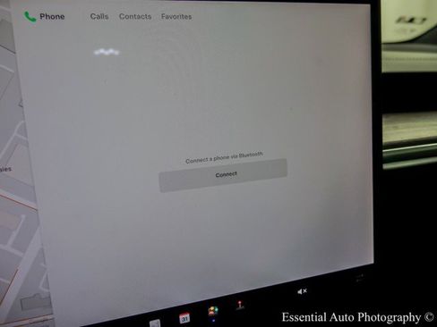 Used 2022 Tesla Model X image 23