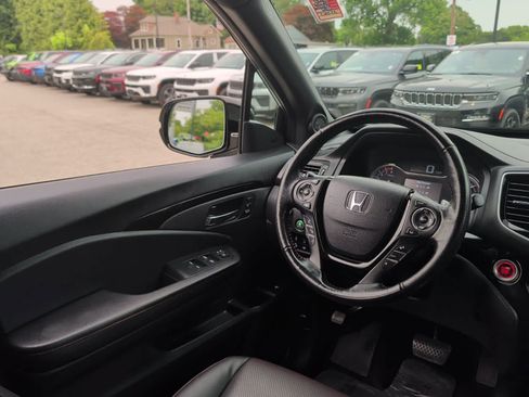 Used 2022 Honda Ridgeline Black Edition image 32