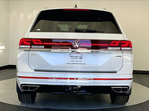 New 2026 Volkswagen Atlas SEL Premium R-Line AWD/4WD image 14