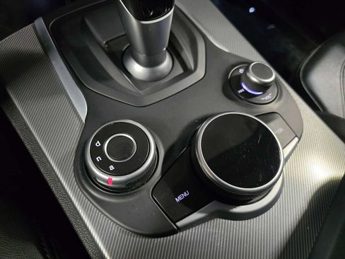 Used 2018 Alfa Romeo Stelvio Ti Sport image 16