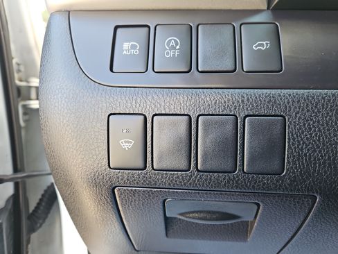 Used 2018 Toyota Highlander XLE AWD/4WD image 31
