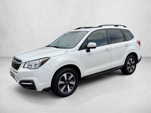 Used 2018 Subaru Forester 2.5i Limited image 6