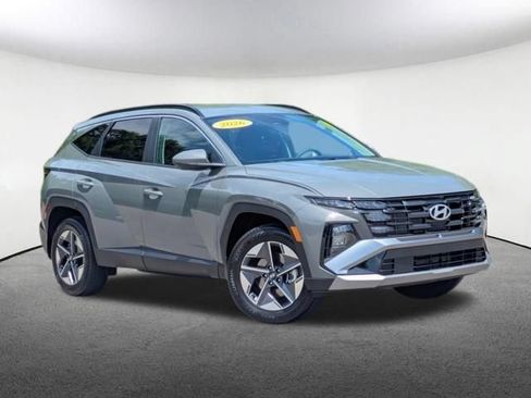 Used 2026 Hyundai Tucson SEL Plus AWD/4WD image 2