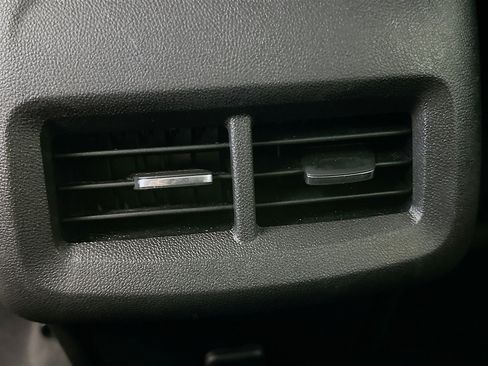 Used 2022 GMC Terrain SLE w/ Driver Convenience Package image 27