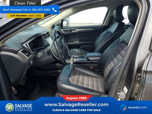 Used 2017 Ford Fusion SE FWD image 9