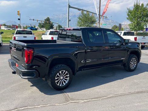Certified 2023 GMC Sierra 1500 AT4 w/ Technology Package AWD/4WD image 8