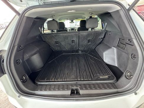 Used 2024 Chevrolet Equinox LT image 10