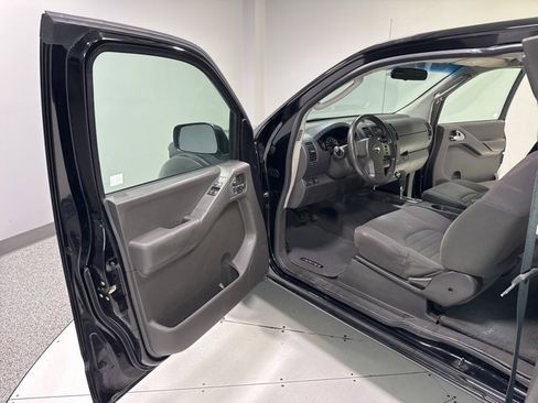 Used 2008 Nissan Frontier SE w/ Power Pkg image 5