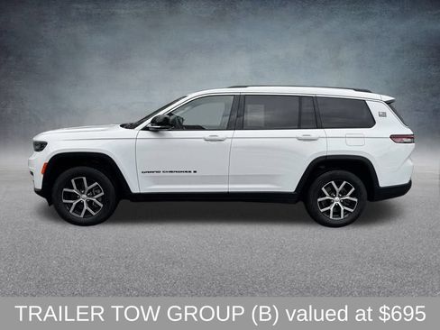Used 2023 Jeep Grand Cherokee L Limited w/ Trailer Tow Group (B) AWD/4WD image 5