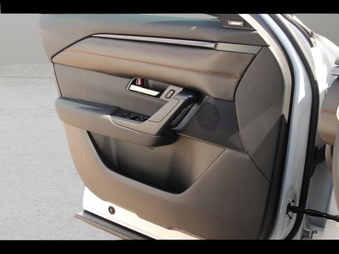 Certified 2025 MAZDA CX-50 2.5 Hybrid w/ Cargo Package image 13