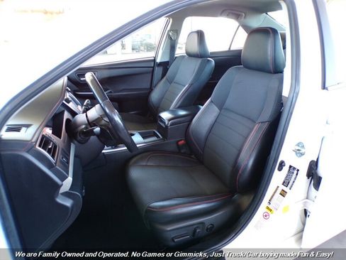 Used 2016 Toyota Camry SE FWD image 16