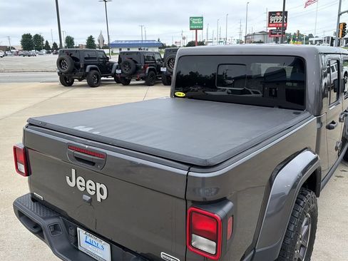 Used 2021 Jeep Gladiator Overland w/ Popular Equipment Package AWD/4WD image 21