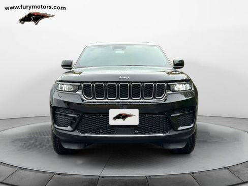New 2025 Jeep Grand Cherokee Laredo X w/ Luxury Tech Group I image 8