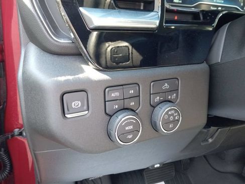Certified 2025 Chevrolet Silverado 1500 RST AWD/4WD image 13