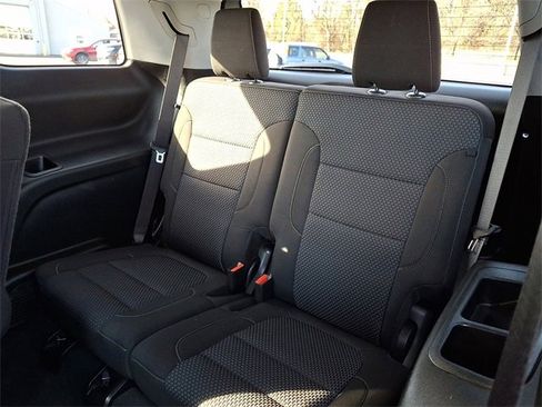 Used 2023 GMC Acadia SLE w/ Driver Convenience Package image 15