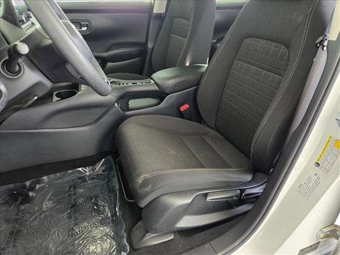 Used 2023 Honda HR-V LX image 15