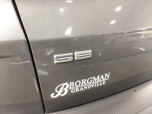 Used 2022 Ford Escape SE w/ Convenience Package image 32