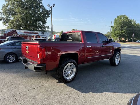 Used 2018 Chevrolet Silverado 1500 LTZ AWD/4WD image 5