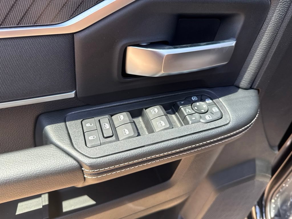 New 2026 RAM 2500 Big Horn AWD/4WD image 18