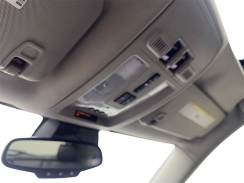 Used 2015 Cadillac SRX Luxury w/ Driver Awareness Package image 72