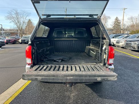 Used 2016 Toyota Tacoma SR5 image 36