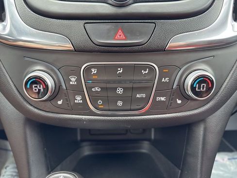 Used 2019 Chevrolet Equinox LT AWD/4WD image 26