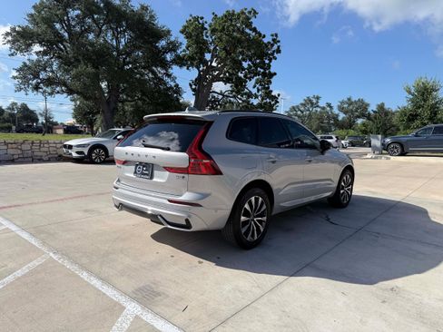 Certified 2025 Volvo XC60 B5 Plus AWD/4WD image 6
