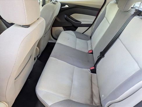 Used 2014 Ford Focus SE image 17