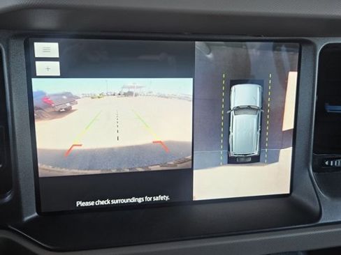 Used 2024 Ford Bronco Wildtrak image 15