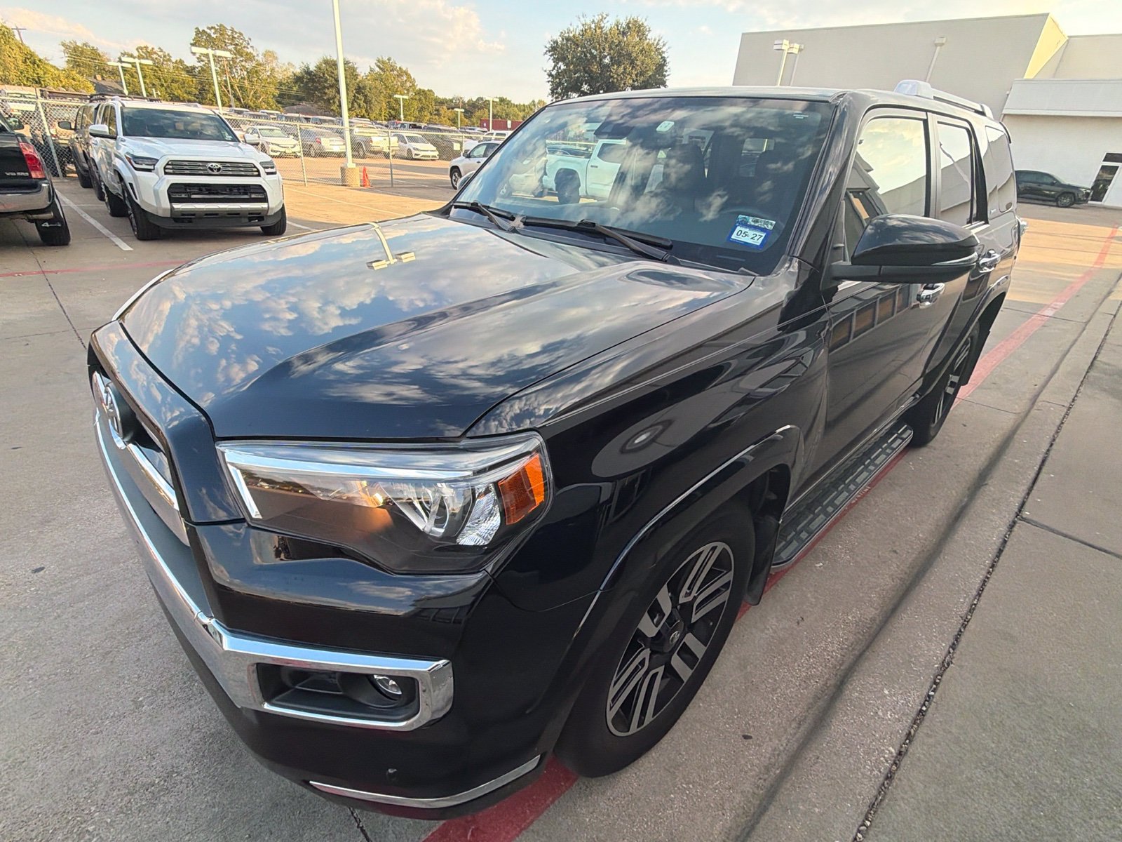 Used 2022 Toyota 4Runner Limited RWD image 4