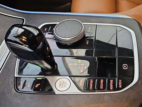 Used 2022 BMW X5 sDrive40i w/ Premium Package image 12