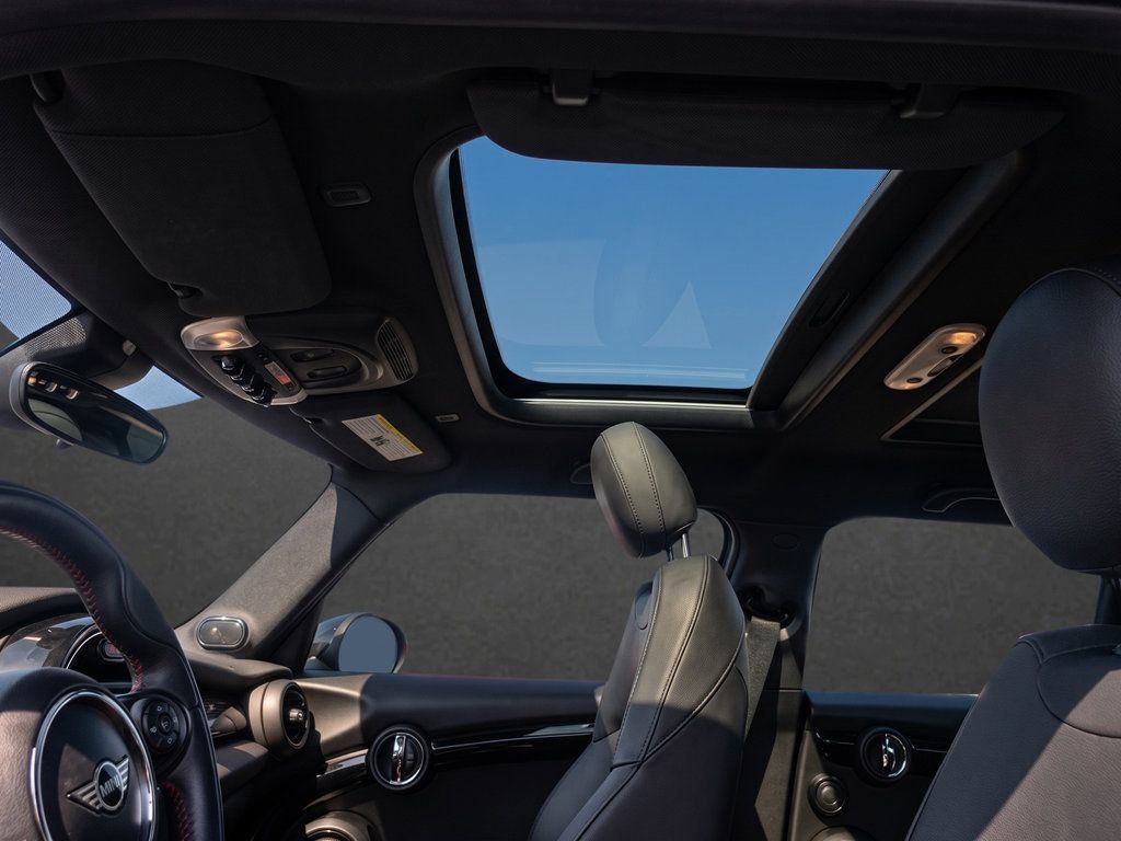 Used 2019 MINI Cooper S FWD image 5
