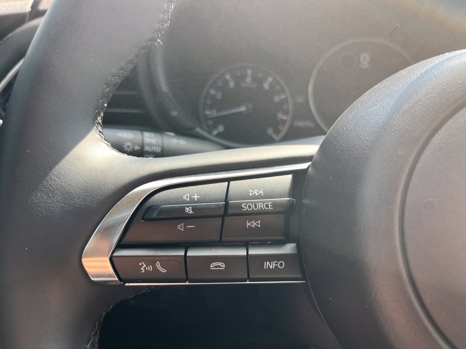 Certified 2025 MAZDA CX-30 AWD 2.5 S w/ Premium Package image 16