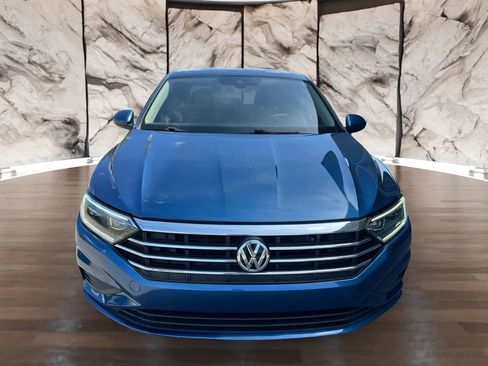 Used 2019 Volkswagen Jetta SEL FWD image 2