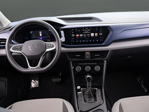Certified 2023 Volkswagen Taos SE w/ Panoramic Sunroof Package FWD image 16
